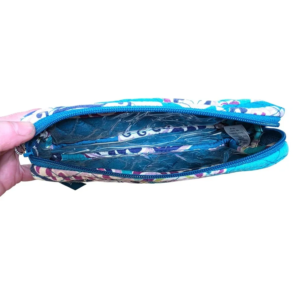 Vera Bradley retired Waikiki Paisley quilted zippered pencil cosmetic bag